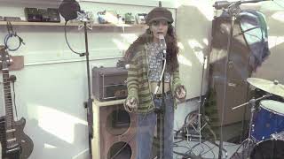 Tuka- Tried (BADBADNOTGOOD &amp; Little Dragon Cover) Live from Fuzzbrain Temp Spot