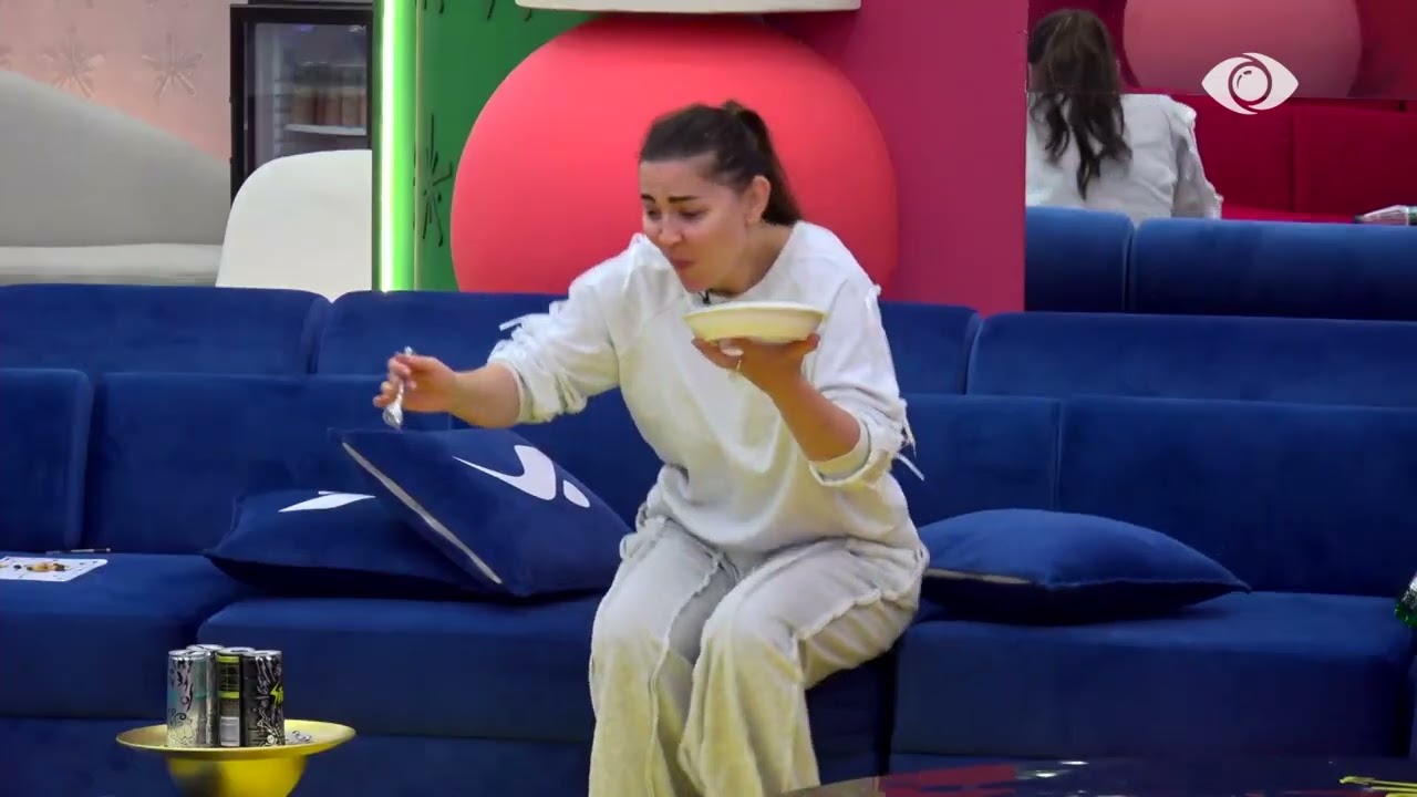 “Nuk të jap muhabet”/ Diskutim mes Rozanës dhe Gertës