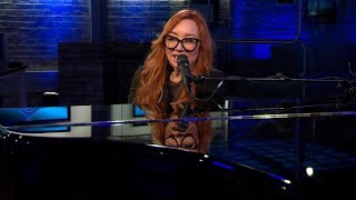 Saturday Sessions: Tori Amos performs &quot;Reindeer King&quot;