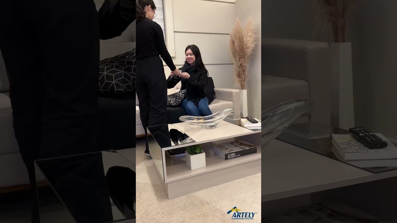 Thumbnail do vídeo - Mesa de Centro Detroit - Off White