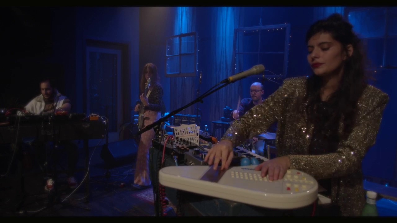 Pearl & The Oysters