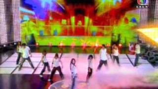 Katreeya English - Tah Pi Soot Performance on Star Stage