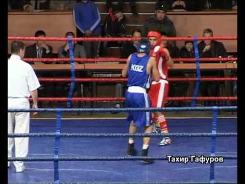 Бокс. Турнир Шопокова-2011. 56 кг. 1/2 Омурбек Малабеков (Кыргызстан)-Бакыт Дуйшембеков (Кыргызстан)