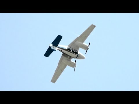 Deadstick Beechcraft Baron by David Martin Oshkosh 2018 - Sunday
