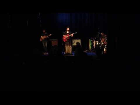 FRAUENPERSPEKTIVEN 2015. ALINE FRAZAO "Movimento"