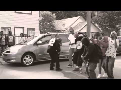 Victor Raymond ft. Uzzy Makkintosh (Playin In Da Gutta)