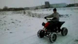 preview picture of video 'Quad sur neige.'