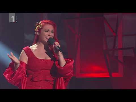 Maja Založnik: Mika me (Popevka 2022)