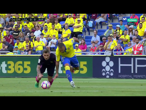 Lucas Digne controversial foul on Jese Rodriguez (Las Palmas vs. Barcelona)