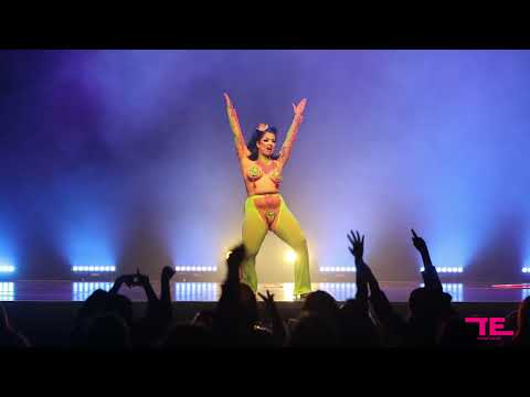 Bettie Bombshell - The Big Burlesque Show 2025