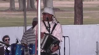 Leon Chavis & the Zydeco Flames  Live @ the Mardi Gras Show 2009