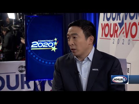 NH民主党討論会の後、演説するアンドリュー・ヤン氏 (Andrew Yang speaks after NH Democratic debate)