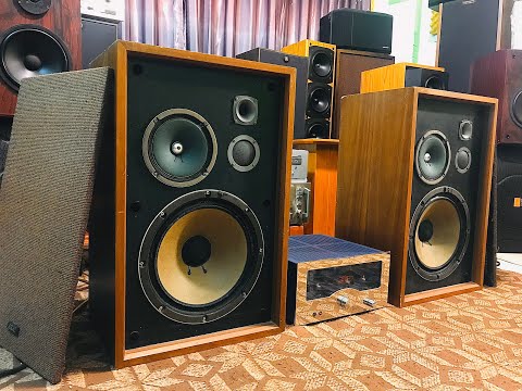 Cặp loa Cổ AKAI SW 161A rất hiếm, nghe nhạc vàng đúng chất AKAI,Ae ghép ampli cổ tuyệt vời.(ĐÃ BÁN)