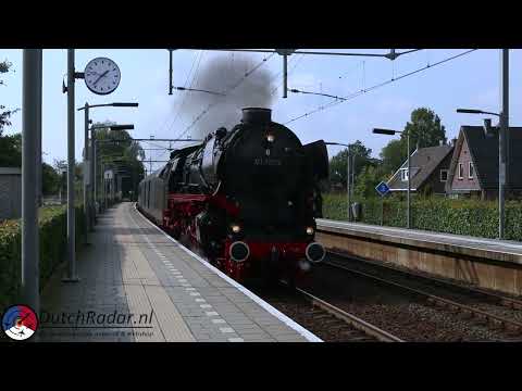 DRB Baureihe 01.10 75 SSN passing station Twello