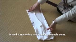Fold short sleeved t-shirts using The KonMari Method