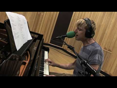 Studio Brussel: Michael Jackson - Human Nature (Das Pop Bent Van Looy cover)