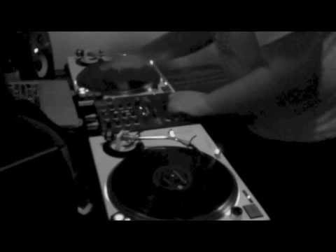 Loop Andrew Thompson ( Duck Sauce - Barbara Streisand )