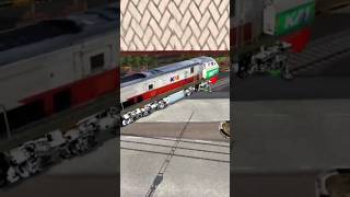 Download lagu KERETA API CC203 ANJLOK SETELAH TABRAK MOTOR‼️ mp3