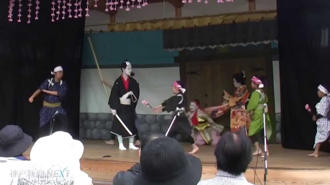 顕宗仁賢神社 農村歌舞伎舞台