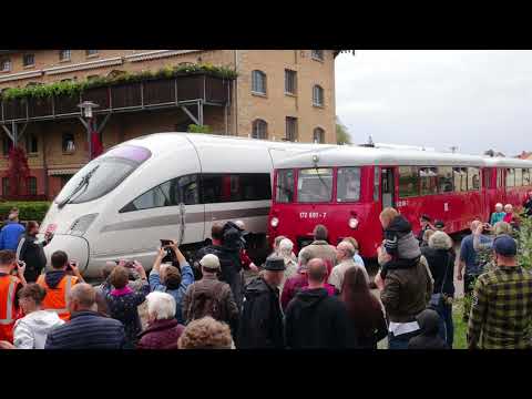 Ein ICE im Stadthafen von Neustrelitz am 13.10.2019