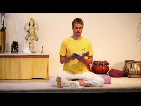 Yoga Nidra - Tiefenentspannung mit Adrian - Yoga Vidya Live  13:00 - 23.08.2021