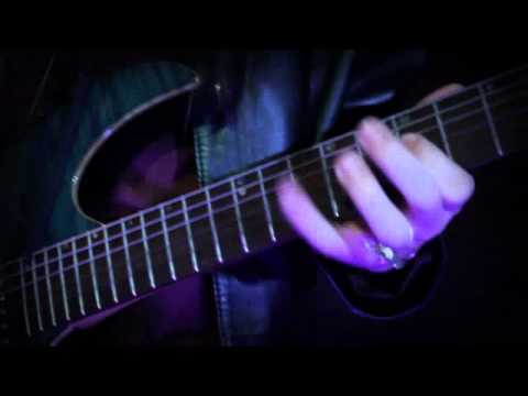 Elessär- Heroes Born Dead (Live)