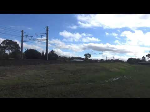 NR66 on 1AM8 in hoppers crossing