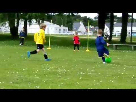U7 GJP Pluvigner Erdeven 16 mai 2015 petit extérieur et but!