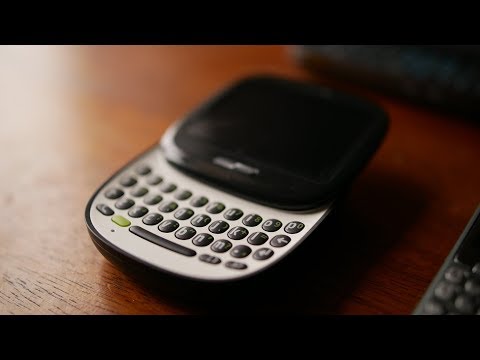 Showing Phones With Terribly Designed physical keyboards