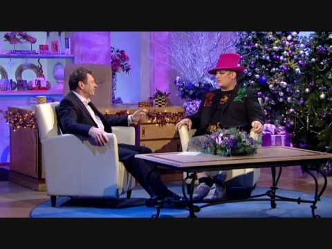 Boy George on The Alan Titchmarsh Show (08 Dec 2009)