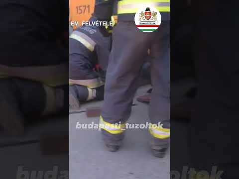 budapesti_tuzoltok villamos gázolásnál