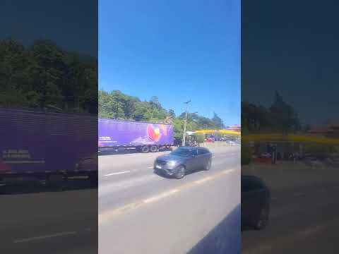 Muitas montanhas, arquitetura linda, e pórtico da entrada muuito lindo! #serragaucha #riograndedosul