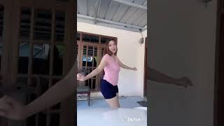 Download lagu cewek cantik pakai strit ketat mp3 Download lagu cewek cantik pakai strit ketat mp3