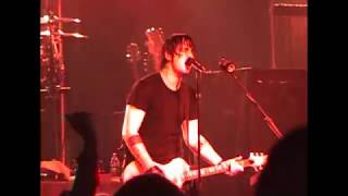 Three Days Grace - Overrated (Live) @ Val Air Ballroom, West Des Moines, IA 17/12/2006