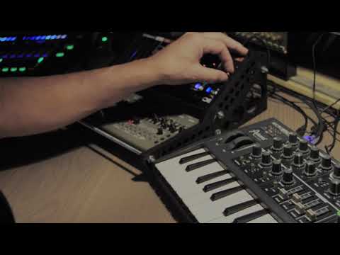 David Alvarado Synth Duo - Roland Boutique JU-06 and Arturia Microbrute