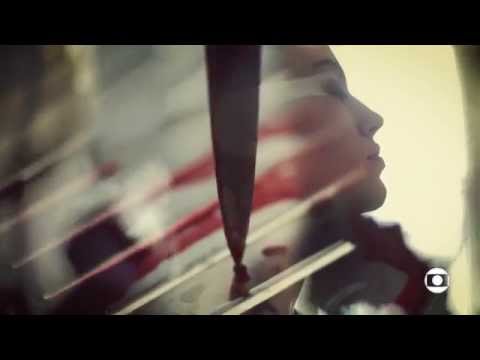 Dupla Identidade - Abertura da série