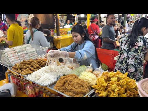 ផ្សារបឹងកេងកង/ Place To Eat at Boeung Keng Kong Market, Cambodia