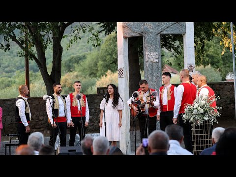 Klapa Bratovština & Lucija Zovko - Pozdrav majci