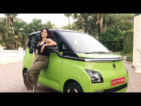 Comet EV | Janhvi Kapoor can't keep calm looking at the MG Comet EV​