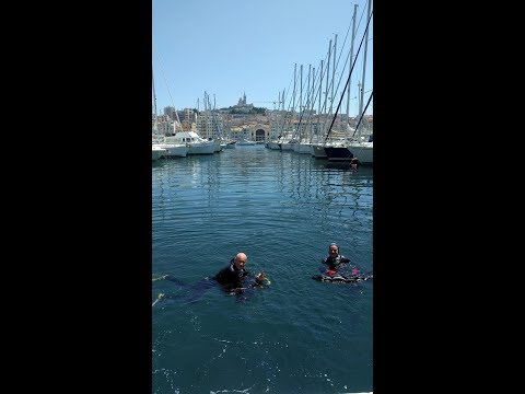 download lagu mp3 mp4 Club De Plonge Marseille Vieux Port, download lagu Club De Plonge Marseille Vieux Port gratis, unduh video klip Club De Plonge Marseille Vieux Port