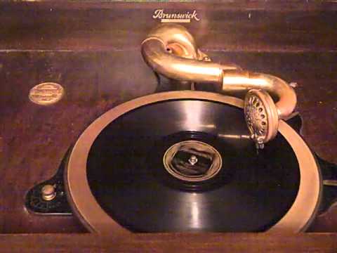 BEN BERNIE'S ORCHESTRA - "JE T'AIME" MEANS "I LOVE YOU" - ROARING 20'S BRUNSWICK CORTEZ