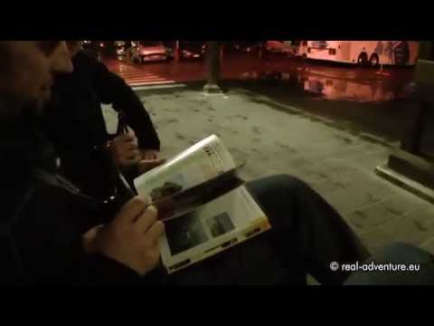 Feuchtfröhlicher Abend mit Bier und guter Laune - Klettertour Abenteuer Alpin 2011 (Folge 7.10)