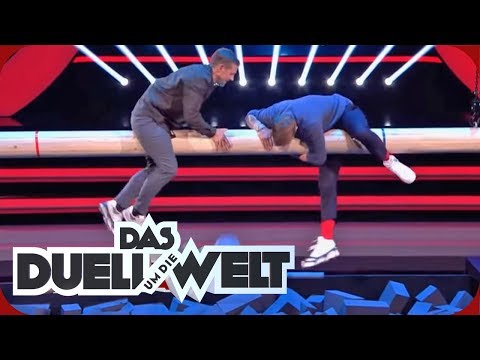 FRANCE: Joko's fear of heights overcomes the tree trunk - Footsie | Duel around the world | ProSi...