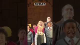 Small recording of the new new Matilda cast’s curtain call! || 13/09/22