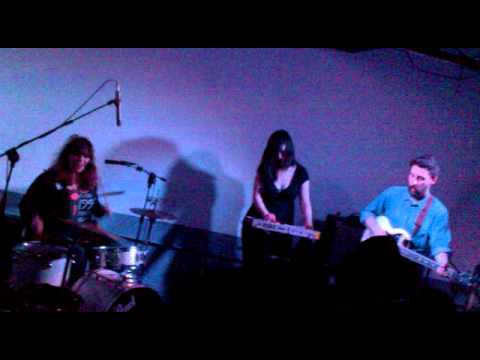 The Intellectuals - troppo odio @Le Mura-Rome 21/05/11