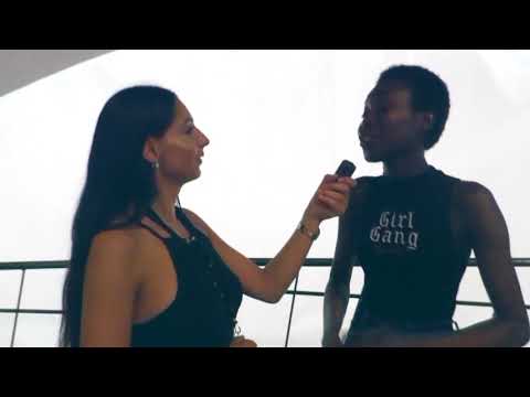 Kendall & Kylie au FMD18 / interview d'une des modèles