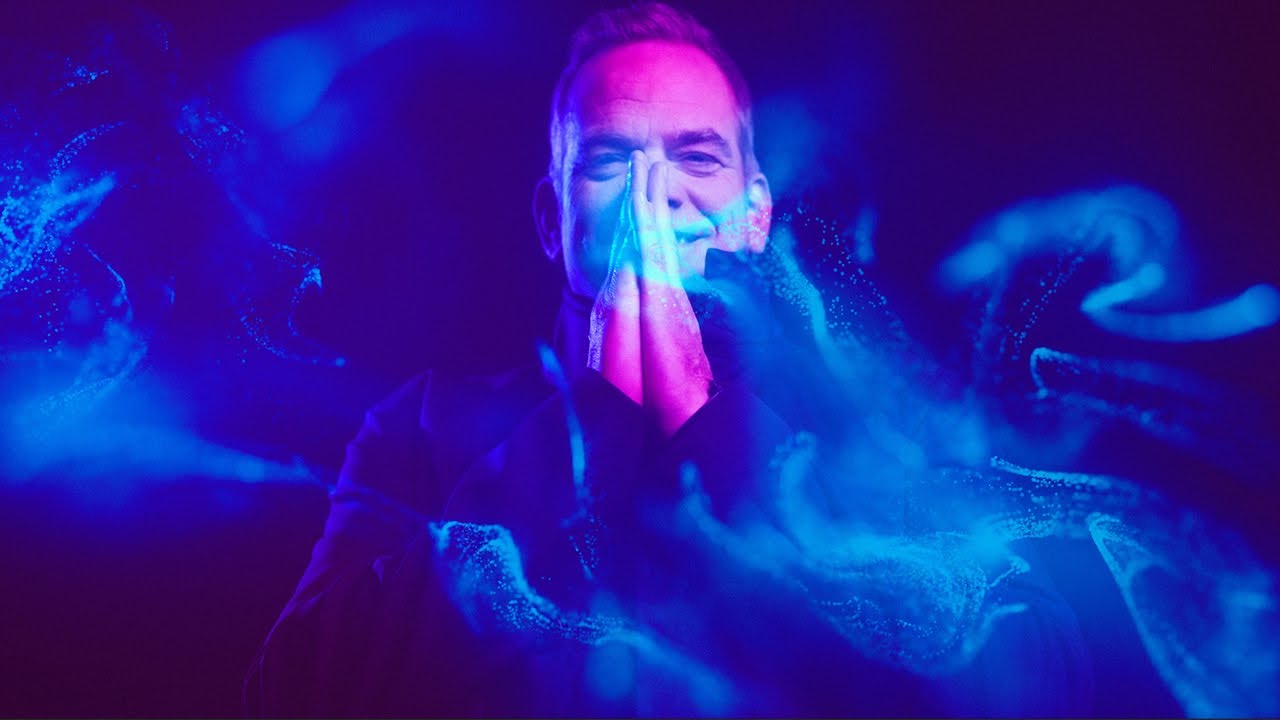 GAROU - Des choses à dire (vidéoclip officiel)