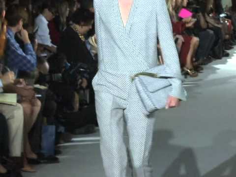 Stella McCartney's Fashion Show + ITW - Woman's Prêt-à-Porter Spring / Summer 2012