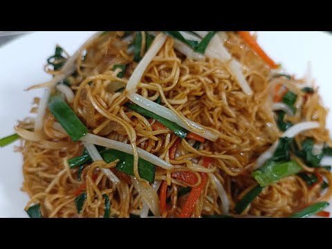 Cantonese Soy Sauce Stir-Fried Chow Mein