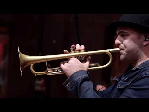 Nicolas Gardel & The Headbangers Big Band - GIVE US THE STRENGTH [Clip Officiel]